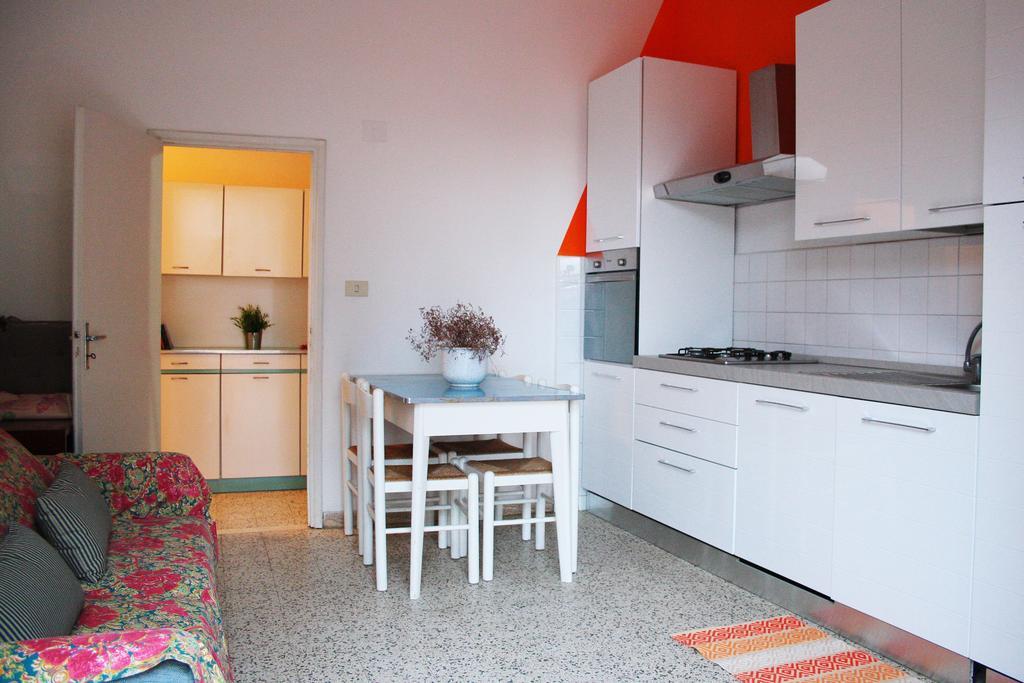 Casa Marina Apartment กาส์ตีจลิโอเน เดลลา เปสกายา ภายนอก รูปภาพ